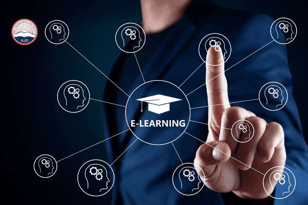 Featured image for: Đại học từ xa có tốt không? Review hệ từ xa AJC mới nhất